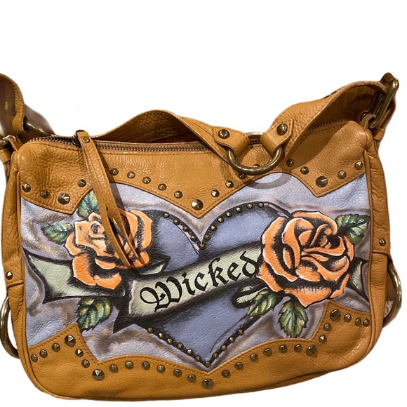Isabella Fiore Handbags - ISABELLA FIORE Tan Wicked Heart Leather Hobo Purse